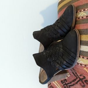 Seychelle heeled mules with woven leather and block heel